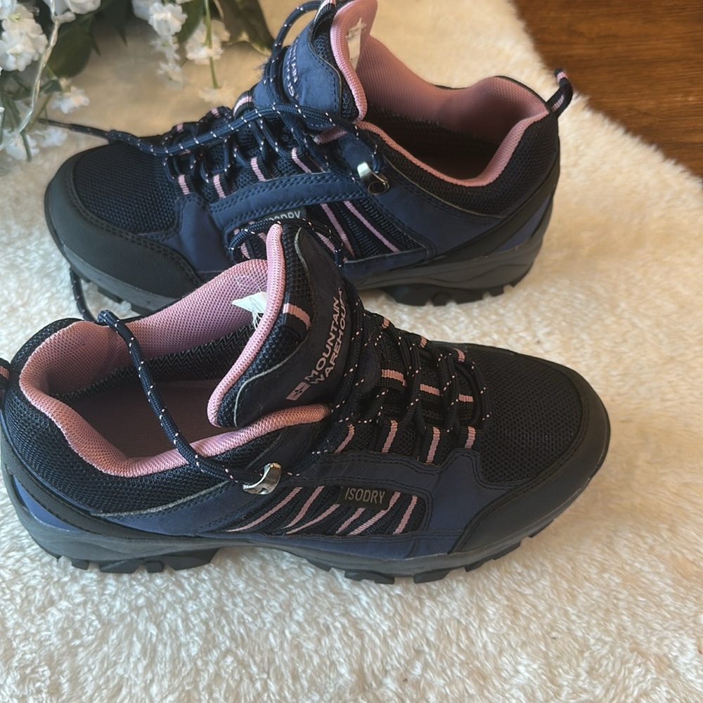 Mountain warehouse sneakers
